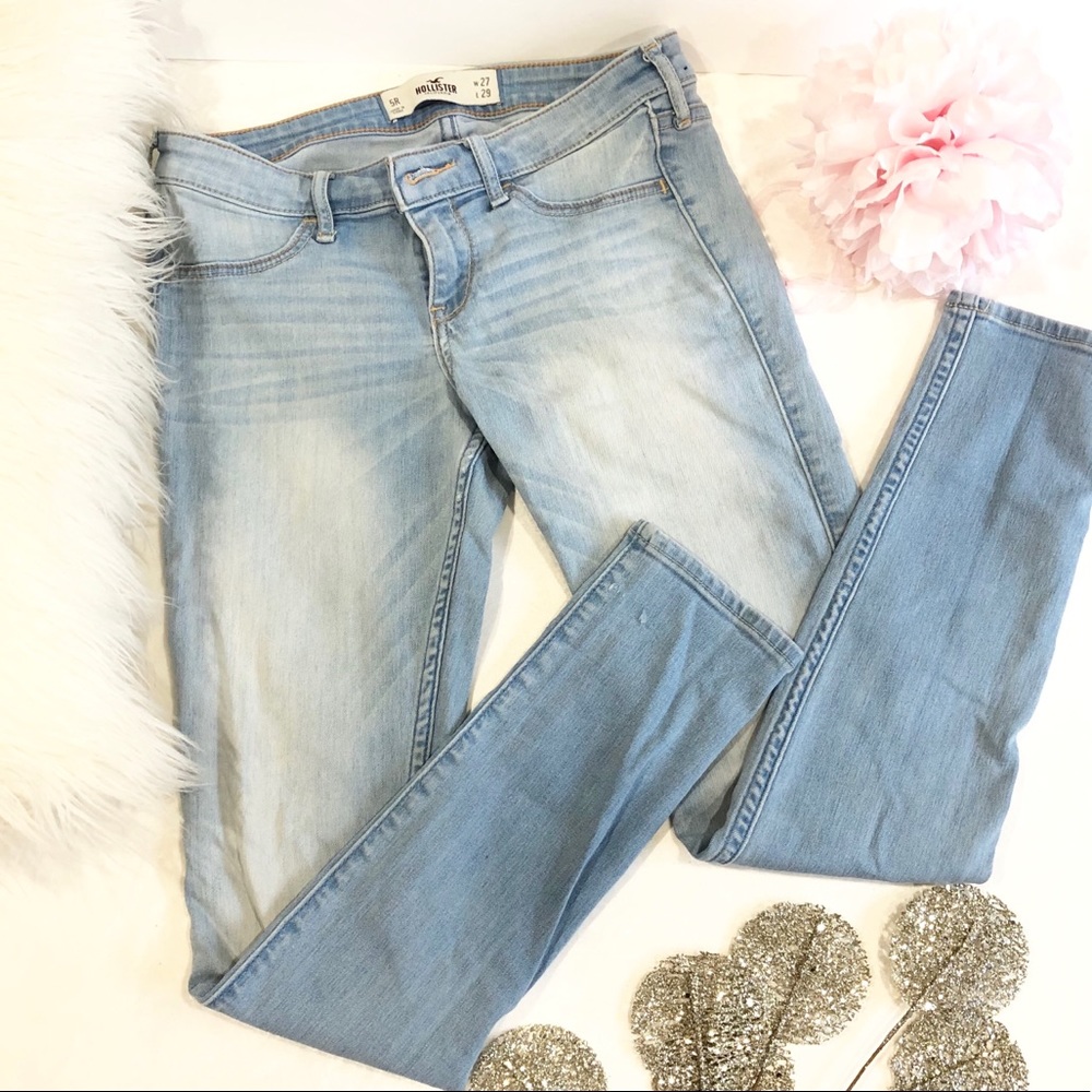 🛍 Hollister Jeans